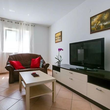 Apartment Vitalia 2+2 波雷奇 外观 照片